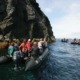 Exploration de la côte de l'île de Graciosa en barque